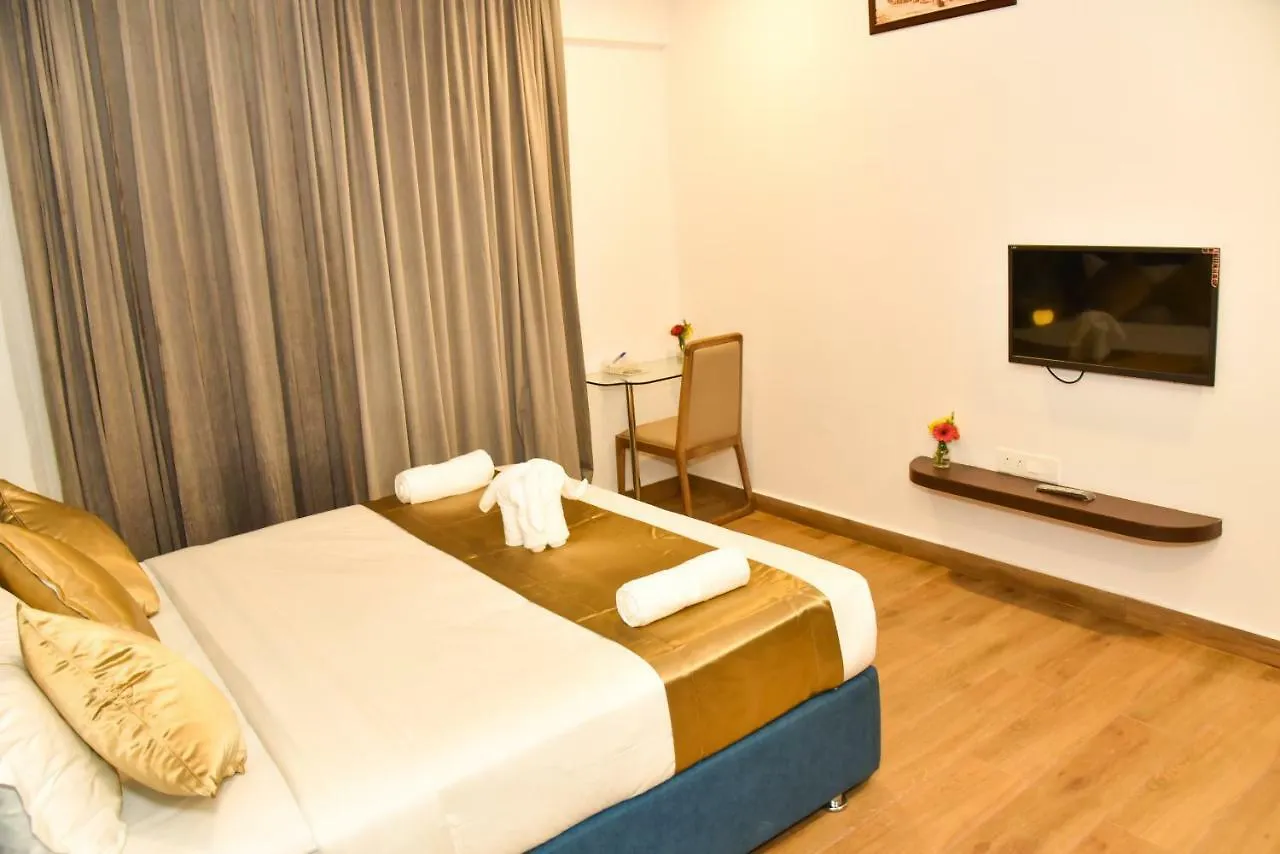 Silver Oak Hotel Mysore 3*,  India