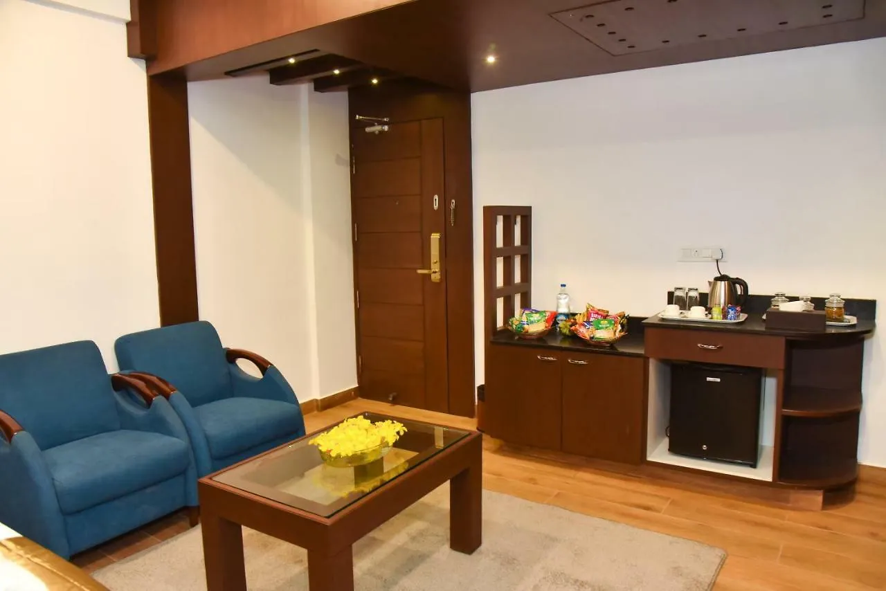 Silver Oak Hotel Mysore 3*,